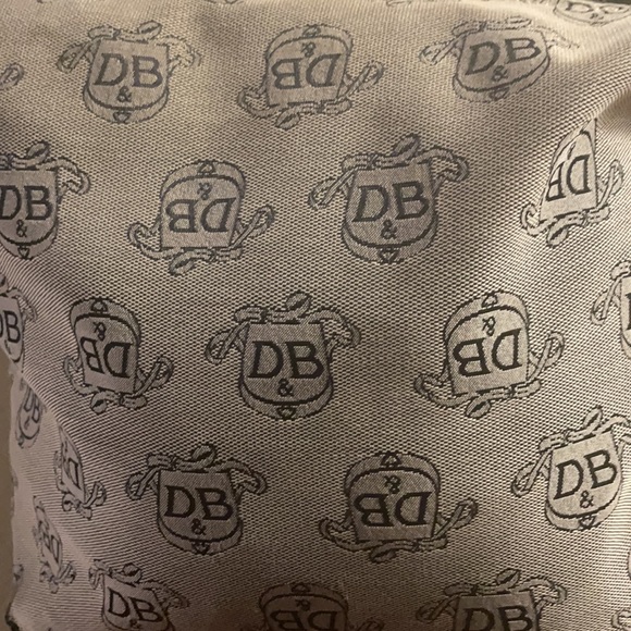 Dooney and Bourke Signature shoulder bag - Picture 2 of 11